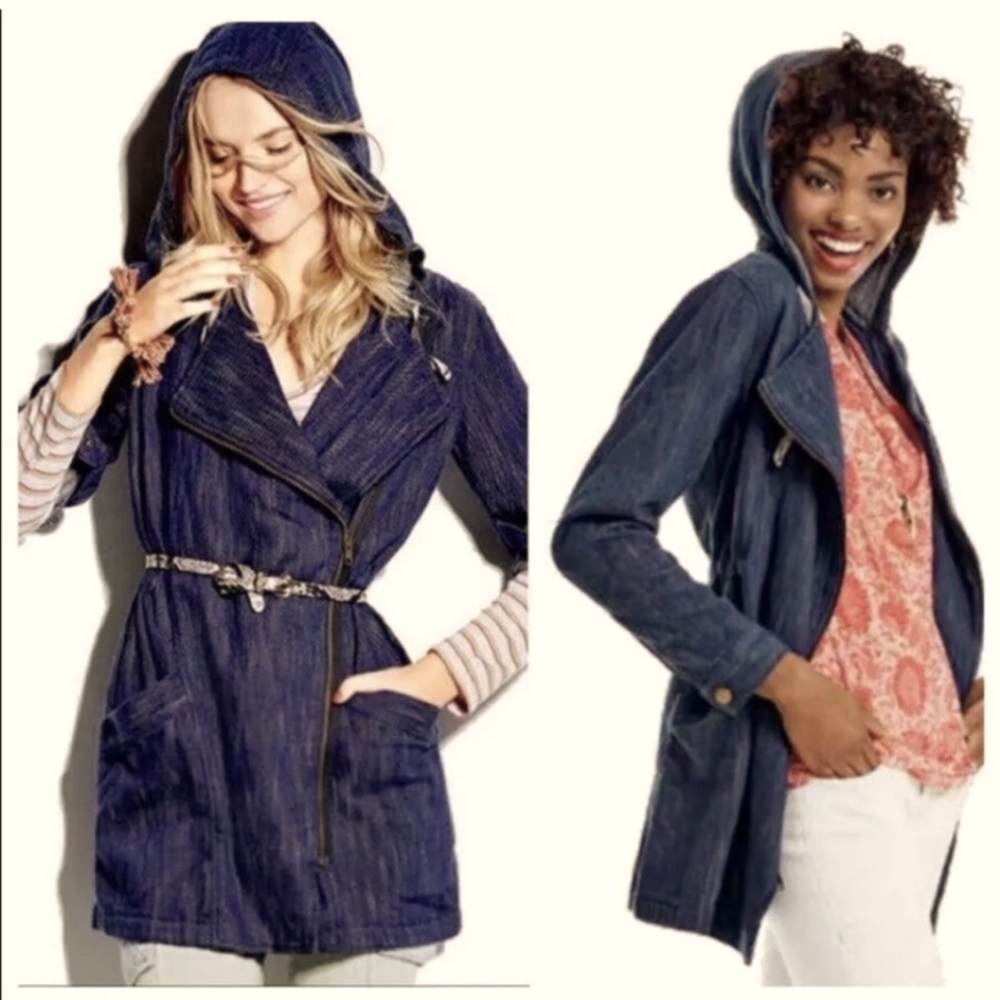 Cabi Adventure Anorak Jacket Small Blue Denim style 5100 Casual Quiet Luxury